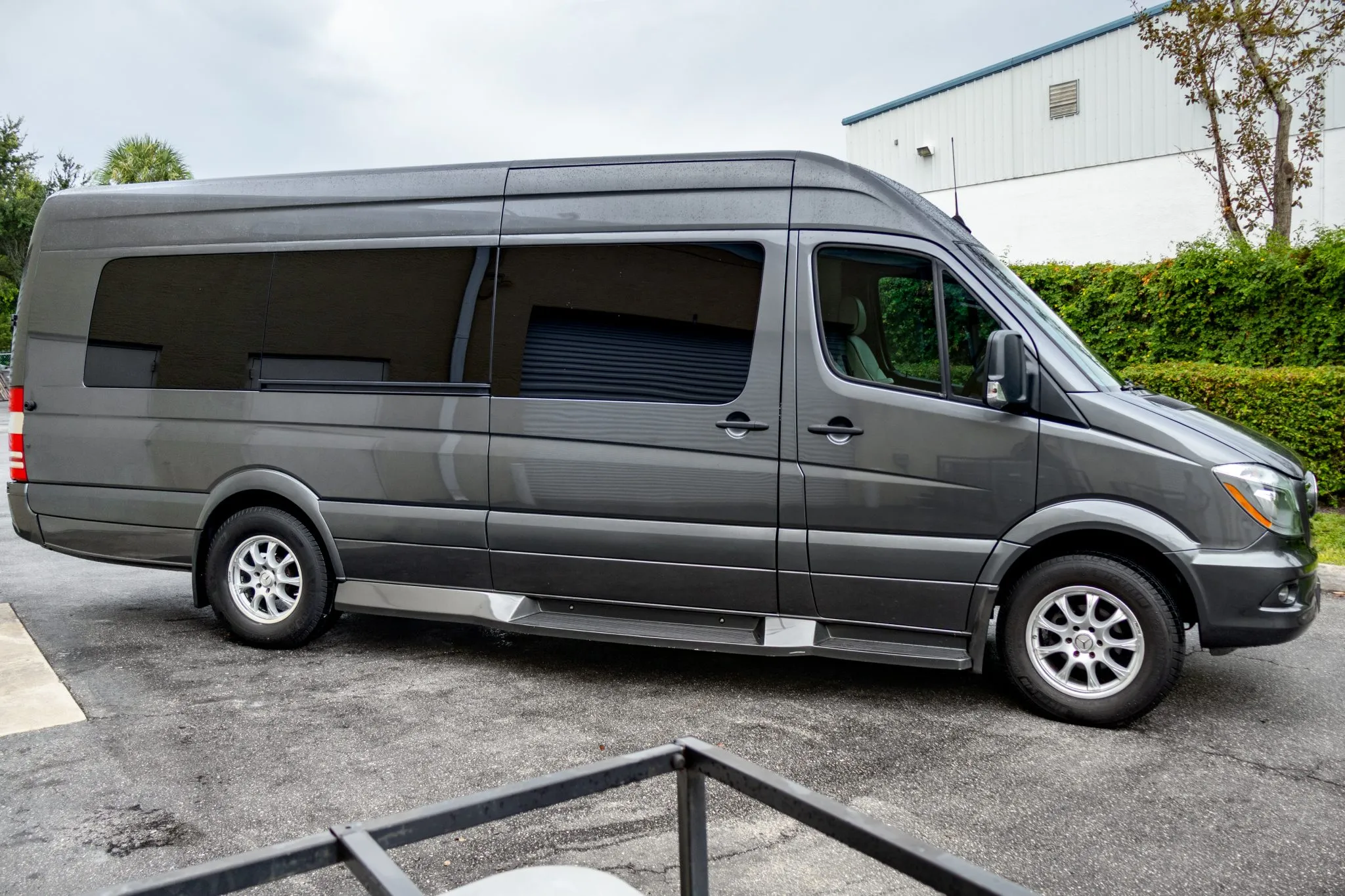 Edel Atlanta Sprinter side profile